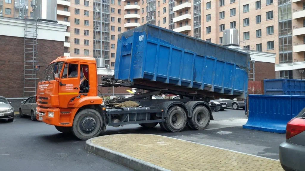 Аренда пухто для вывоза строительного и бытового мусора в Химках в октябре