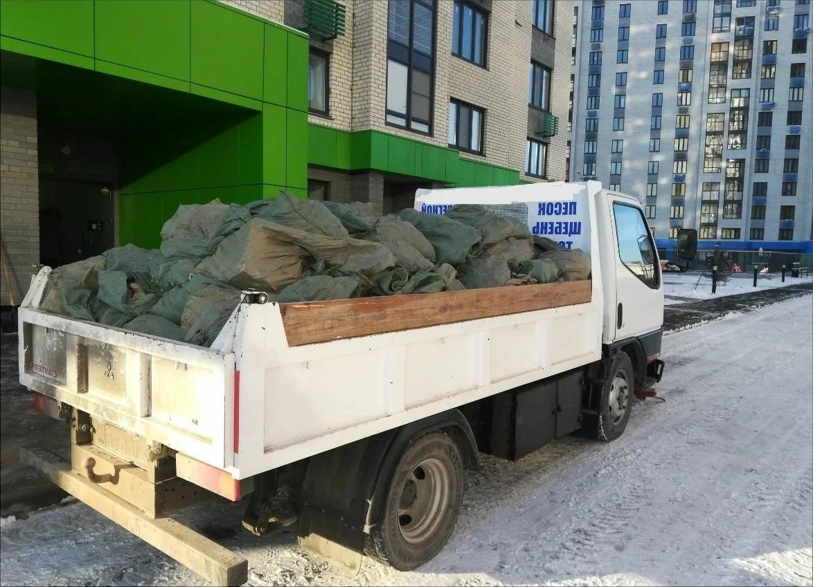 Вывоз мусора грузовым фургоном 3 тонны в Химках — цена от 1400 руб., ПроМусор